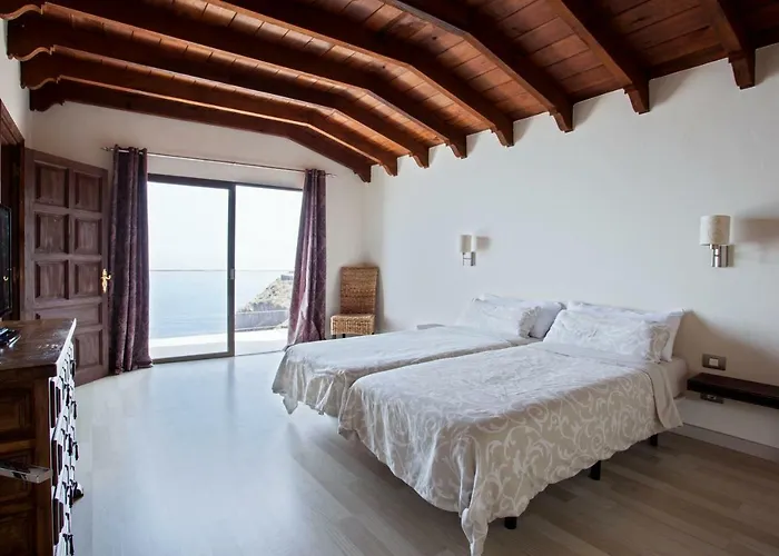 Casa Rocas Santa Ursula (Tenerife)