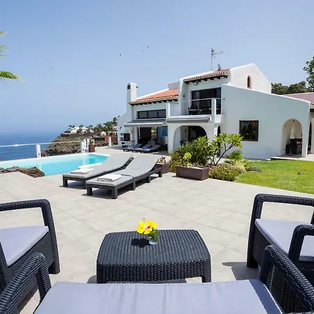 Casa Rocas