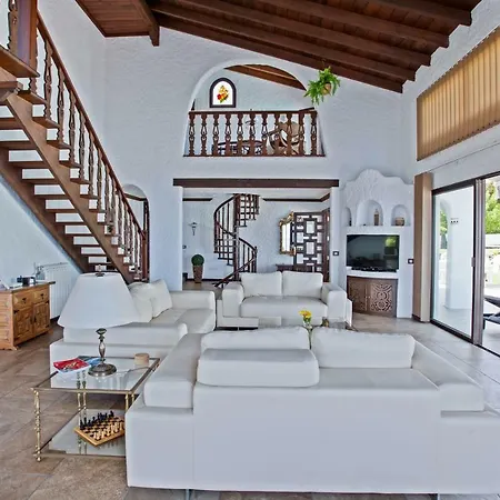 Casa Rocas Vila *