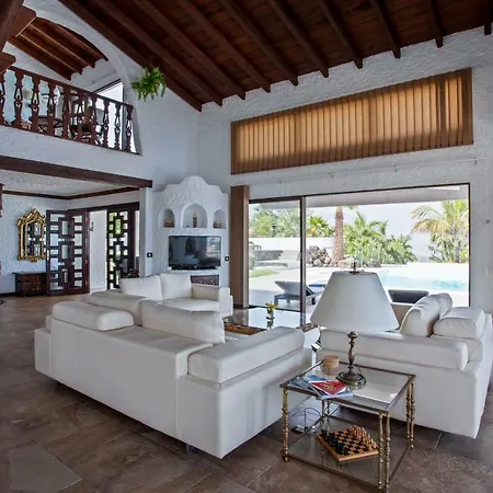 Villa Casa Rocas *
