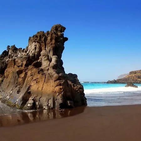 Vila Casa Rocas
