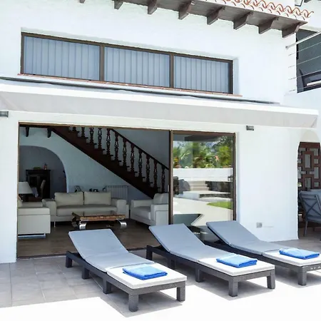 Casa Rocas
