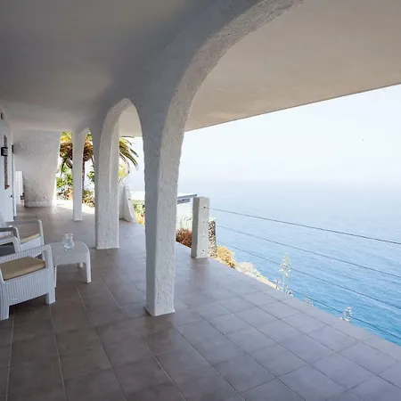 Casa Rocas *