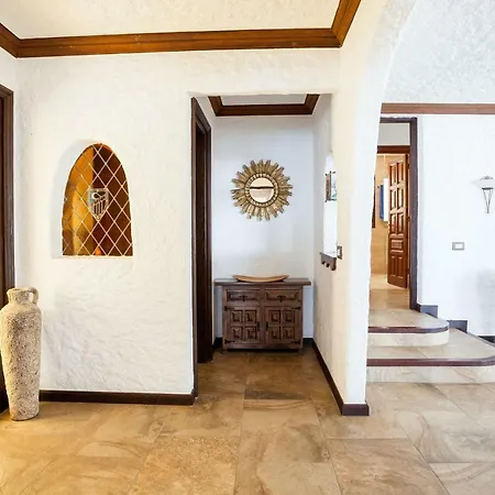 Casa Rocas