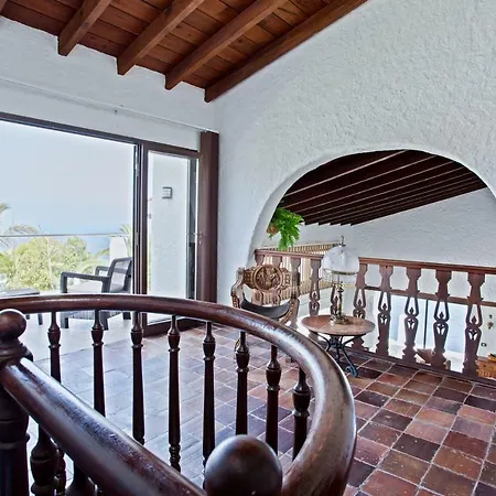 Vila Casa Rocas *