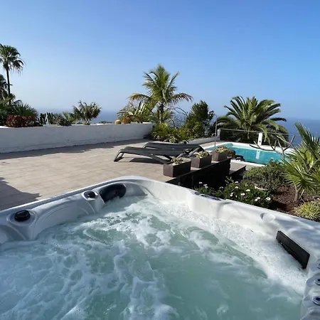 Casa Rocas Villa *